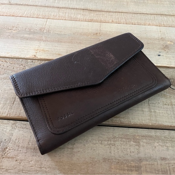 Fossil Brown Leather Wallet - Picture 1 of 6